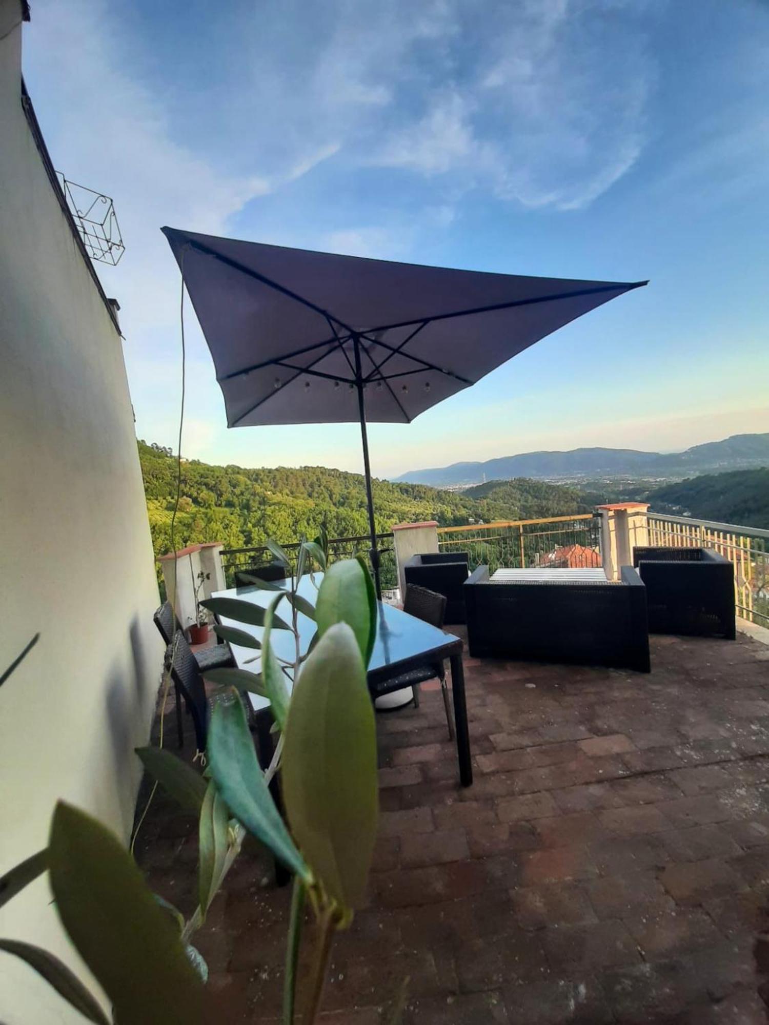 Comfortable Apartment With Sea View In Falcinello Buitenkant foto