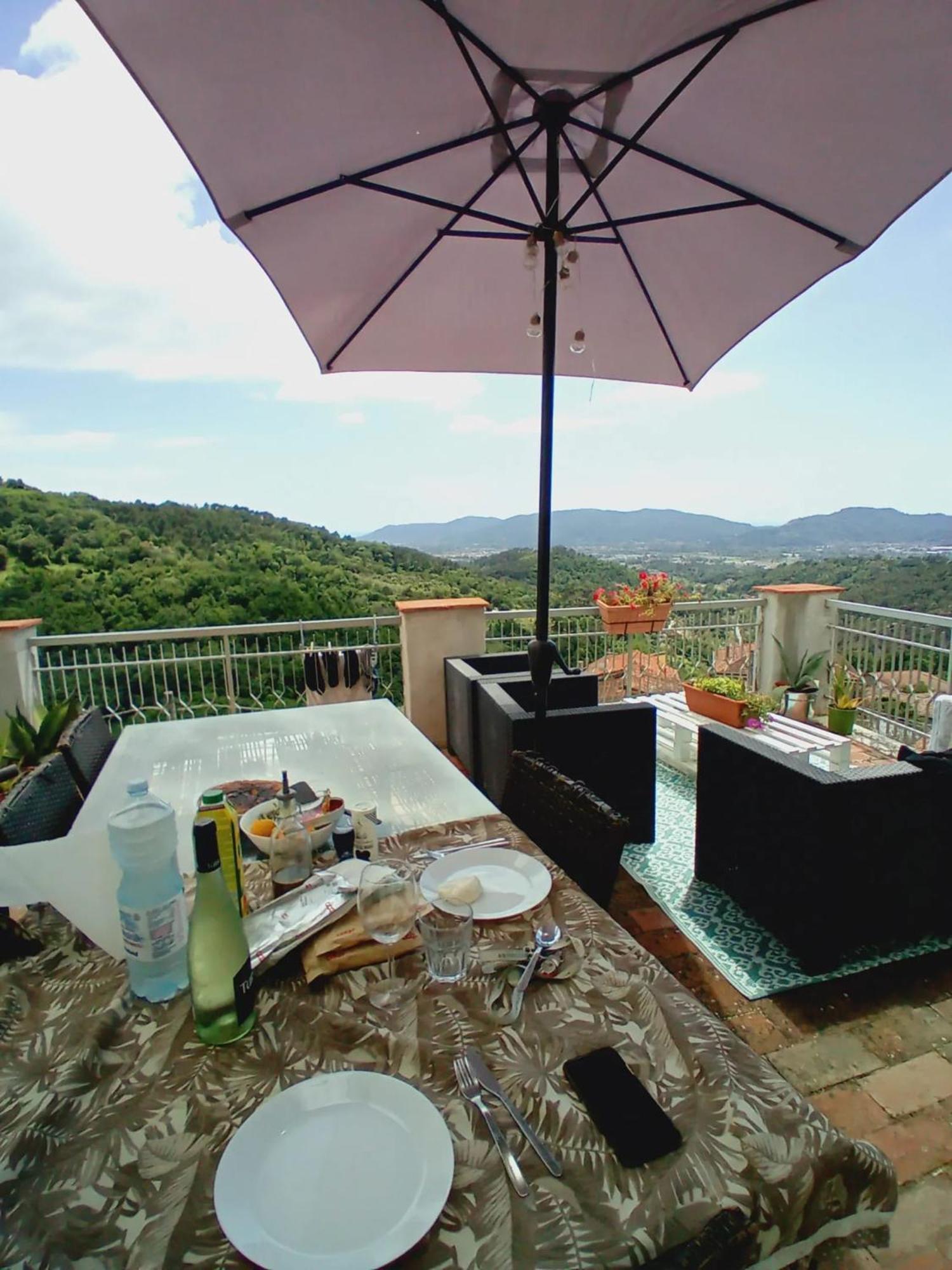 Comfortable Apartment With Sea View In Falcinello Buitenkant foto