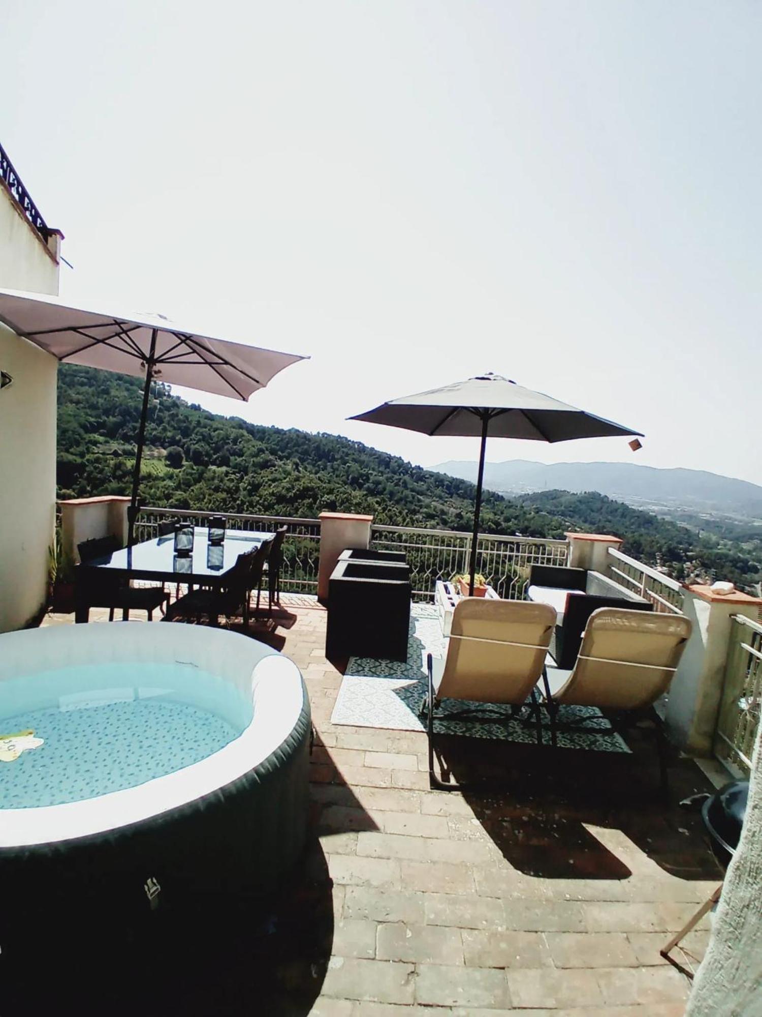 Comfortable Apartment With Sea View In Falcinello Buitenkant foto