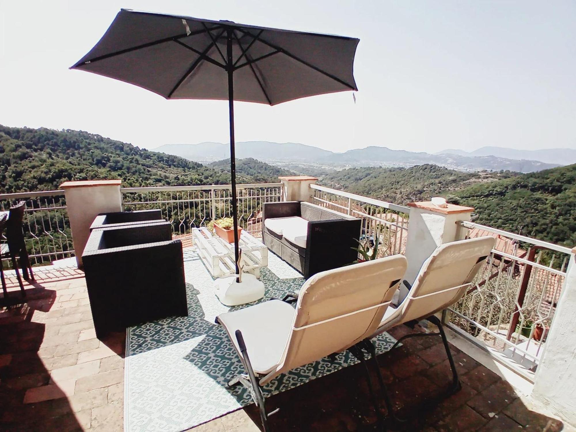 Comfortable Apartment With Sea View In Falcinello Buitenkant foto