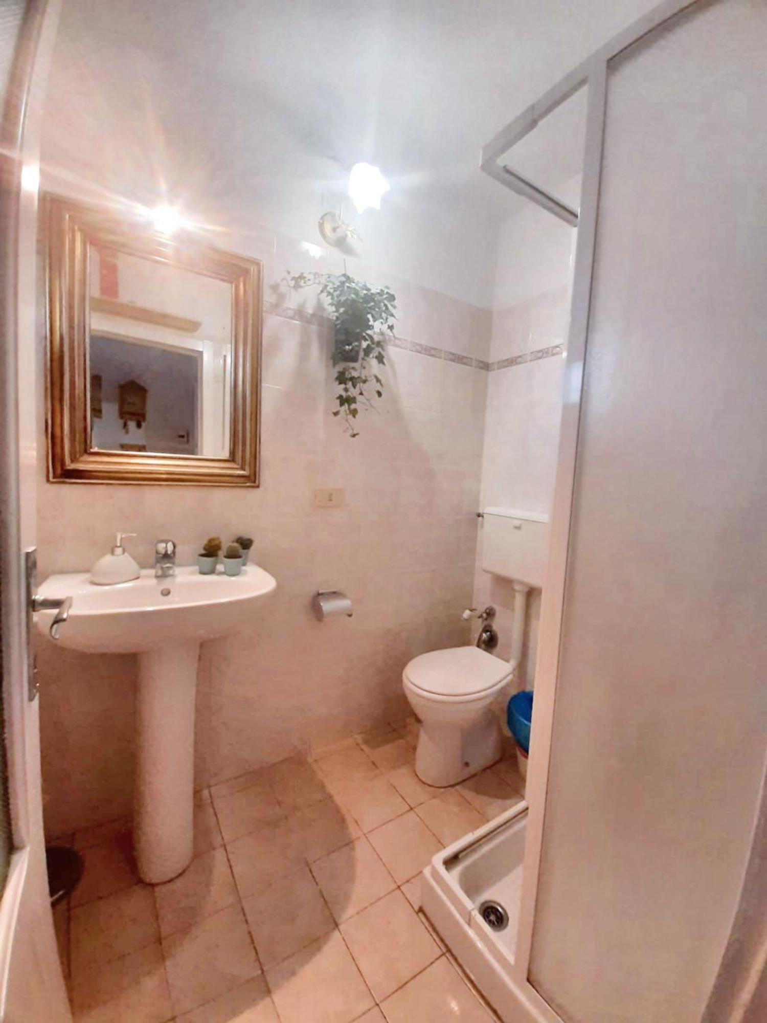 Comfortable Apartment With Sea View In Falcinello Buitenkant foto
